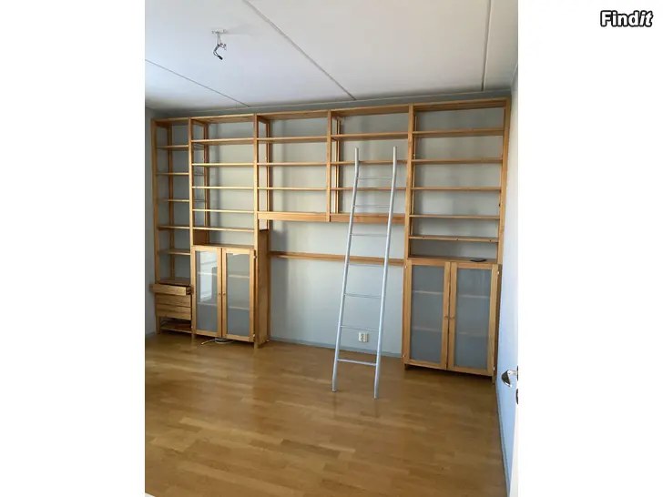 Myydään Lundia hyllykkö