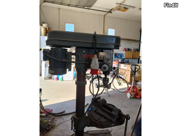Säljes Pelarborrmaskin