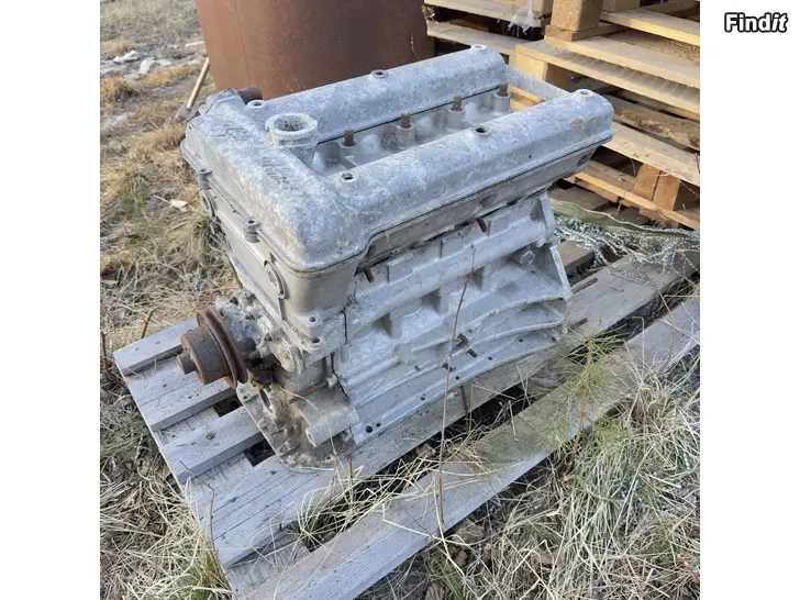 Säljes Alfa romeo 1750 delar