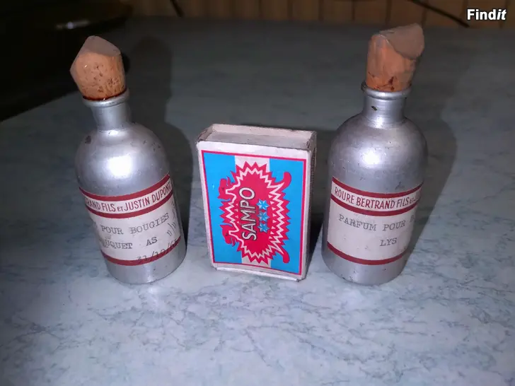 Säljes Parfym Roure Bertrand 2st knappa 1dl 1963