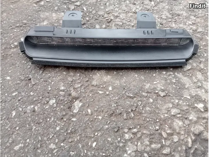 Myydään Volvo V40 2004 lisäjarruvalo 30621534