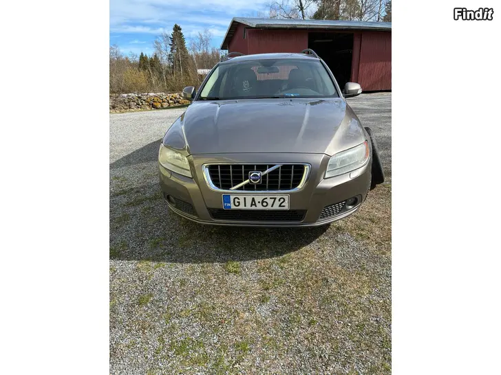 Säljes Volvo v70 2008