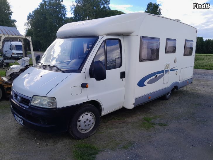Myydään Asuntoauto
