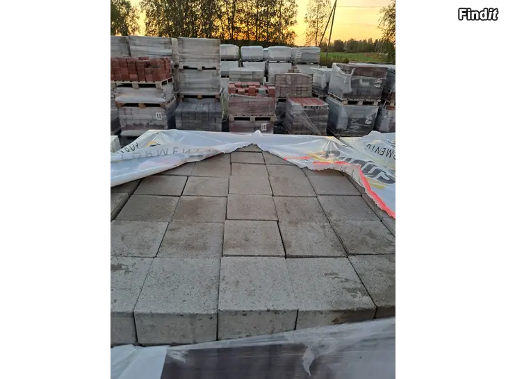 Myydään Harmaata kartanonoppakiveä II-laatu