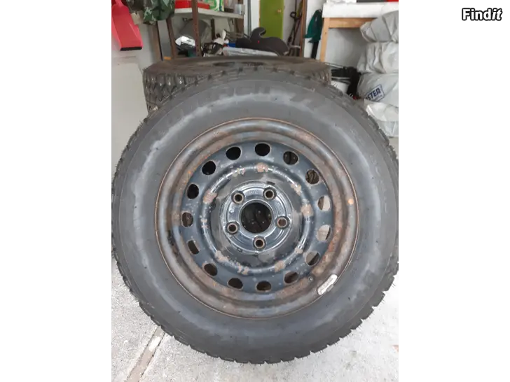 Säljes Vinterdäck med fälgar