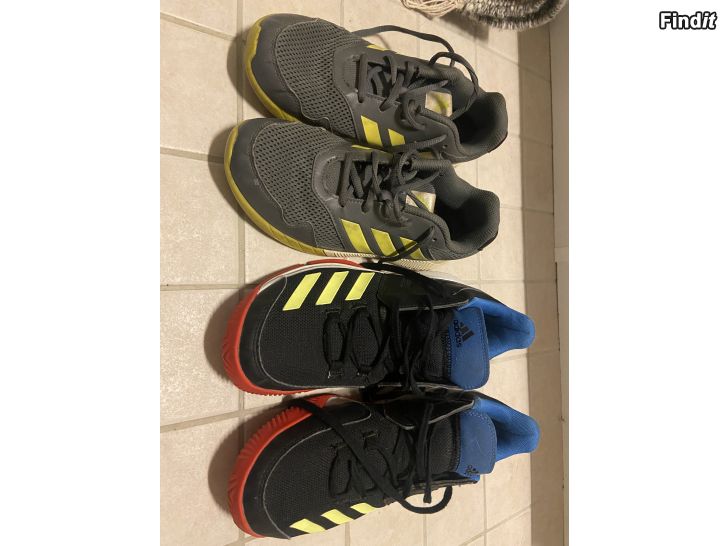 Säljes Adidas inneskor, 38 2/3 och 39 1/3