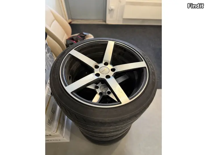 Myydään Bmw fälgar 5x120 R20