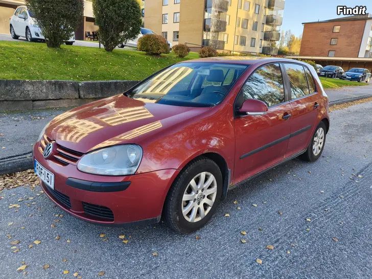 Myydään Volkswagen golf 1,6