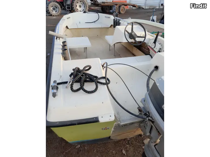 Myydään Pulpettivene + Evinrude 20