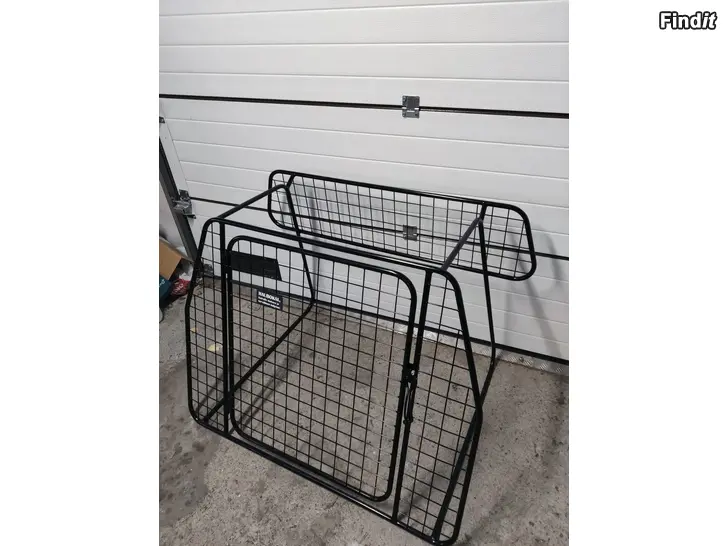 Säljes Hauboksi hundgrind till Toyota RAV4