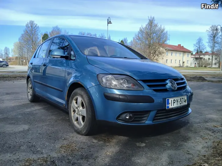 Ostetaan Ostetaan vientiin Autoja/Moottoripyöriä/mopoja/Mopoautoja tee helpot nopeat kaupat tänään