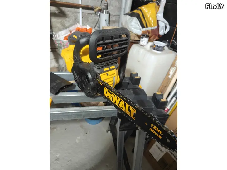 Myydään DeWalt akkumoottorisaha 18v 5Ah