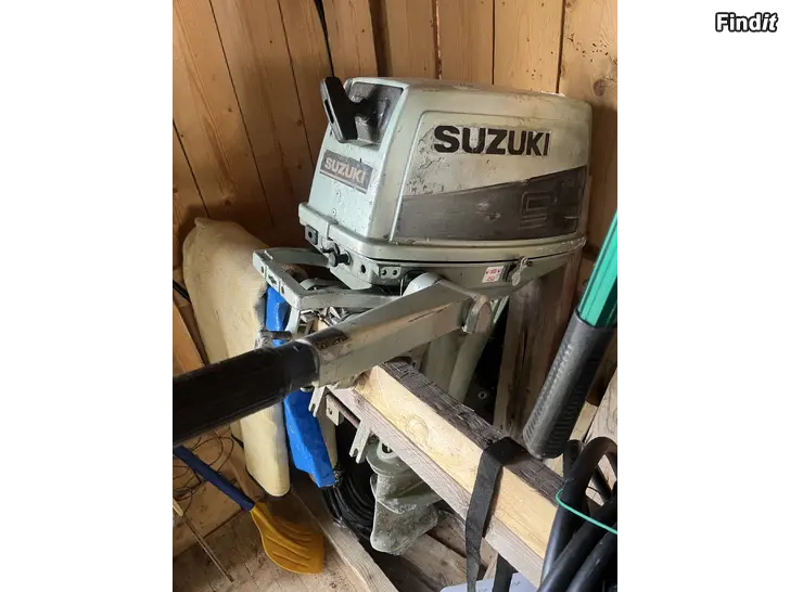 Myydään suzuki båtmotor