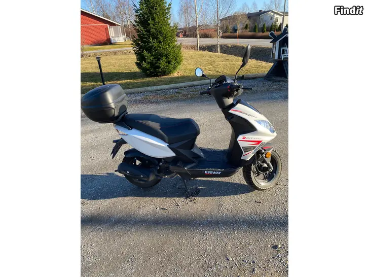 Myydään Keeway F-ACT