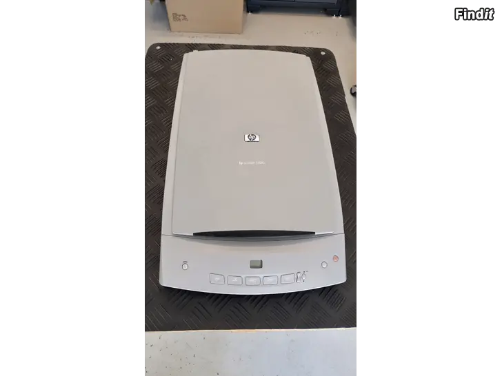 Myydään HP 5400c tasoskanneri + HP scanjet xpa dia lisäosa