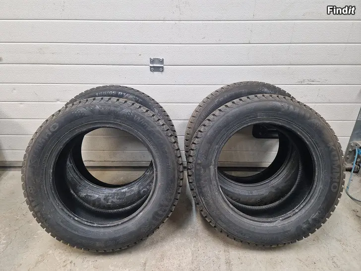 Säljes 4st Kumho 195/65R15 vinterdäck
