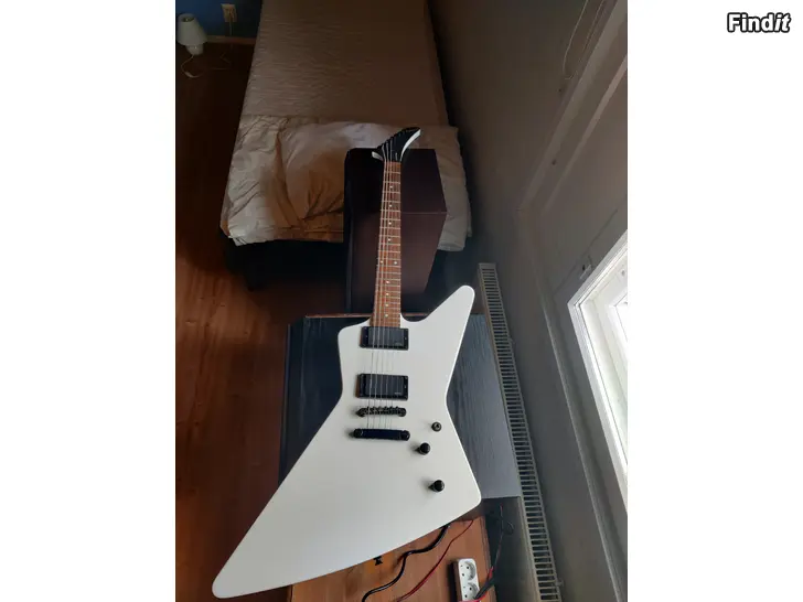 Säljes Epiphone Explorer 1984 Alpine White
