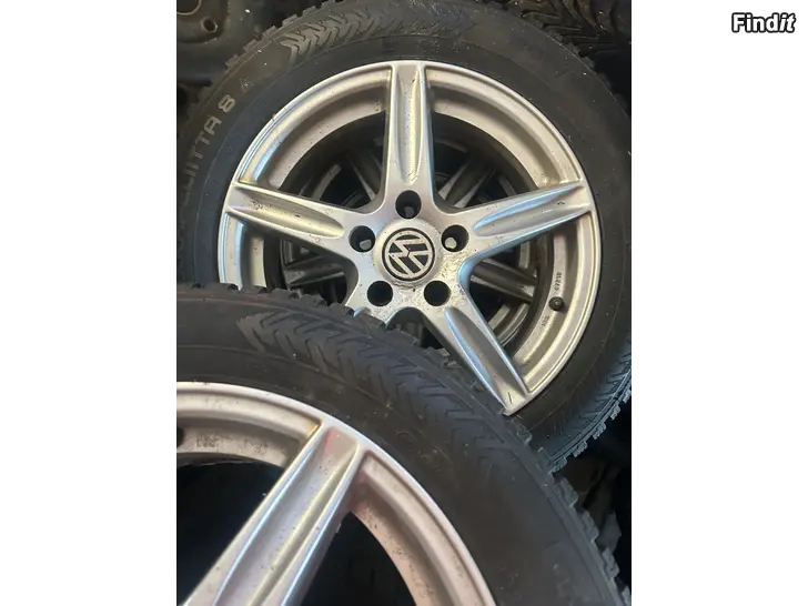 Säljes Vinterdäck och fälgar är mycket bra -5x112