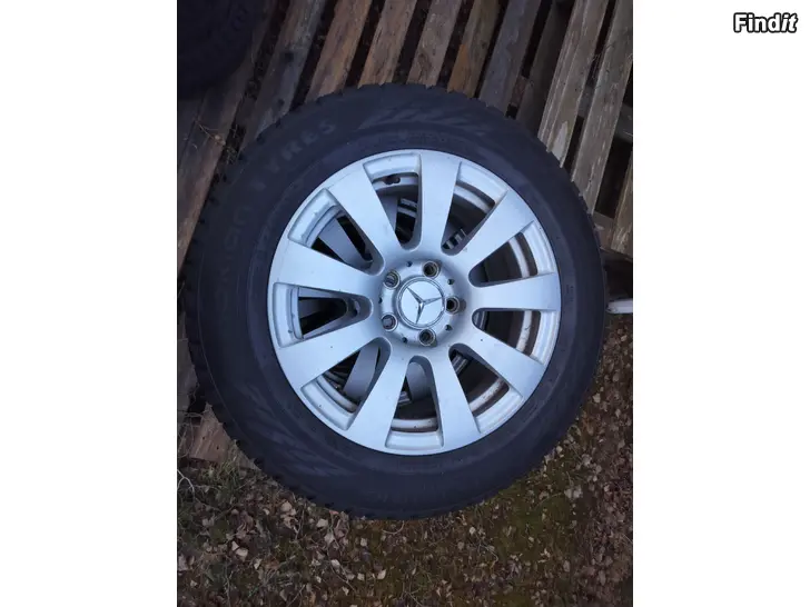 Säljes 215/60R16/5x112 ET 43. 66.5mm
