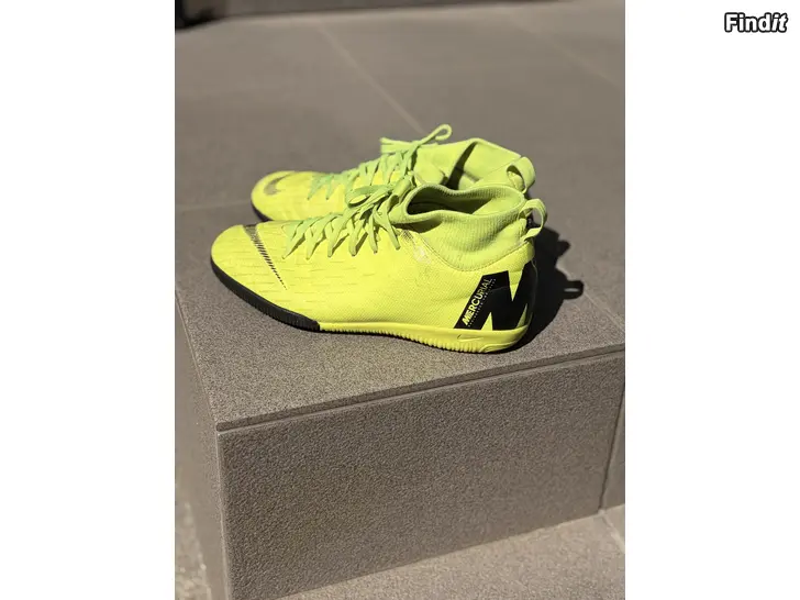 Säljes Nike Mercurial innefotbollsskor