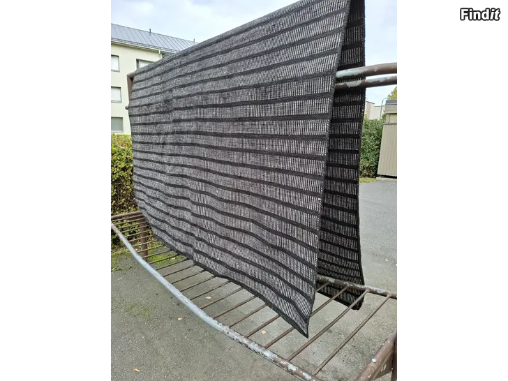 Myydään Matto