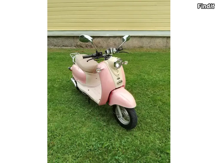 Myydään Solifer Retro