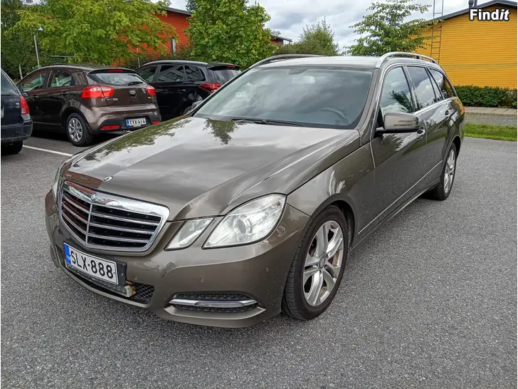Myydään Mercedes-benz E250