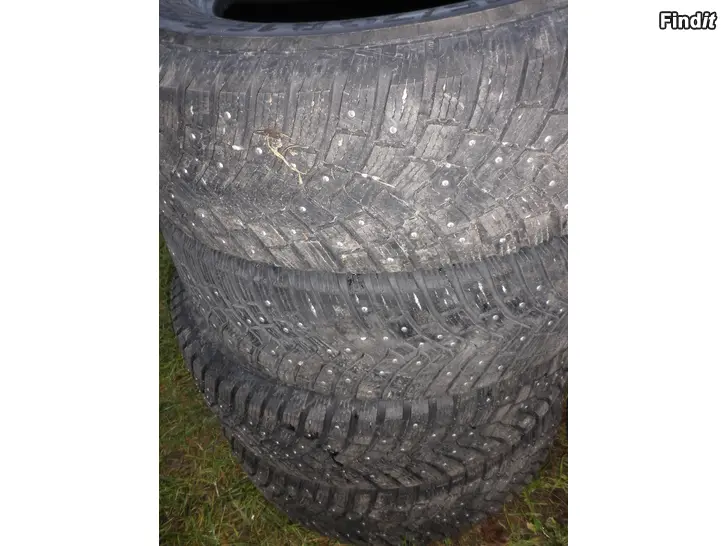 Säljes Talvirenkaat Continental IceContact 215/70R16