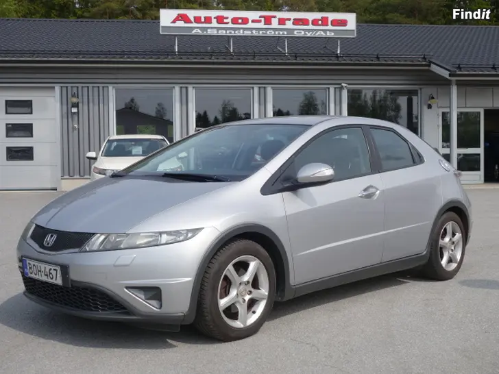 Säljes Honda Civic 5D 1,4i Comfort Säljes Honda Civic 5D 1,4i Comfort