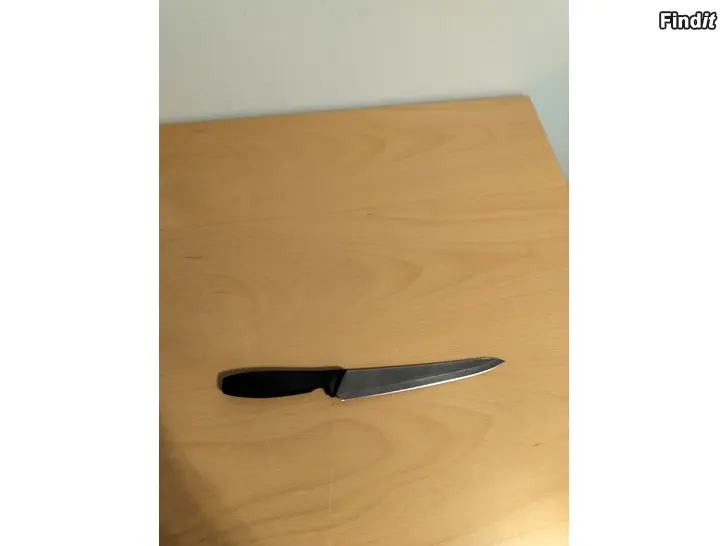 Myydään Fiskars leipäveitsi