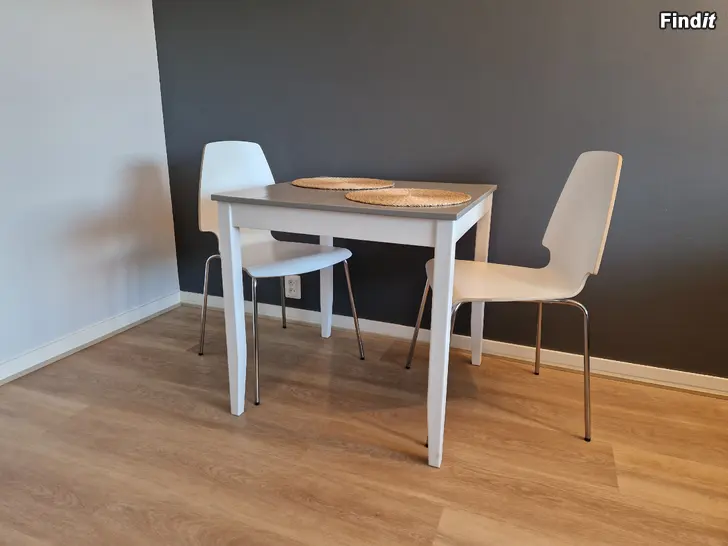 Säljes IKEA bordsgrupp, LERHAMN matbord och VILMAR stolar