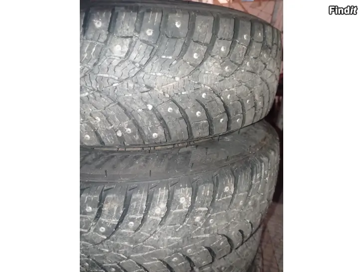 Säljes Vinterdäck och fälgar