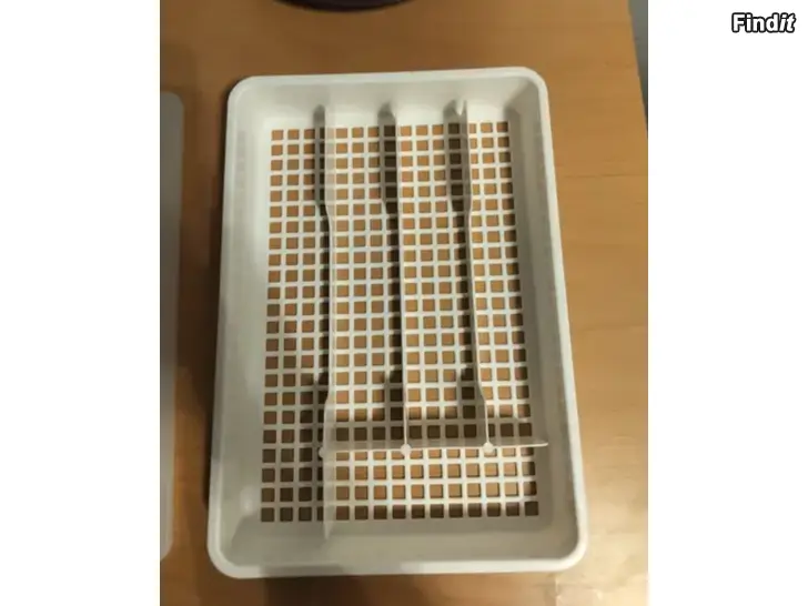 Myydään Fiskars leipäveitsi leipävetsi aterialaatikko orthex