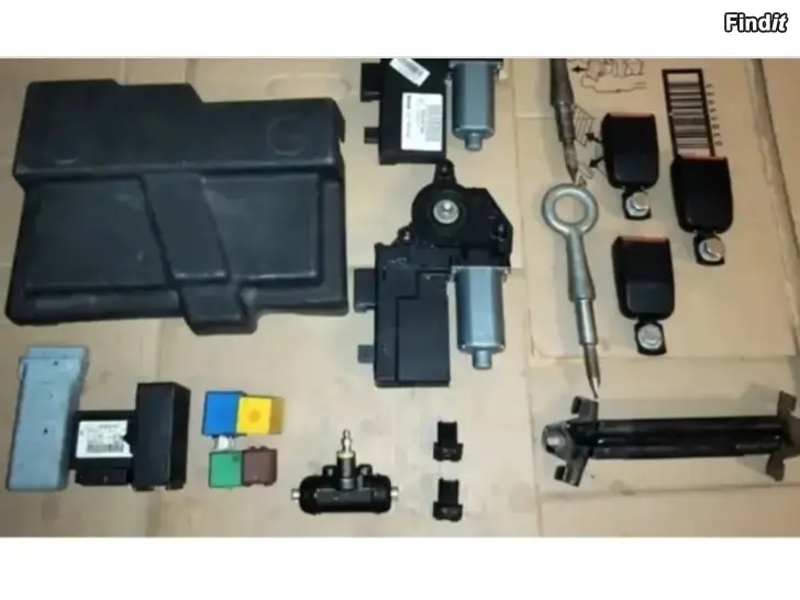 Myydään Mikrokytkin lasinnostin moottori akkukotelonkanssi