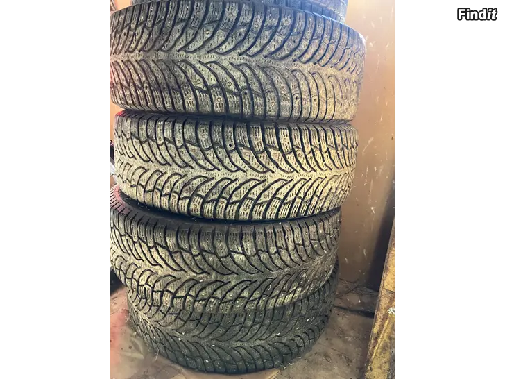 Säljes Däck 235/60 R18