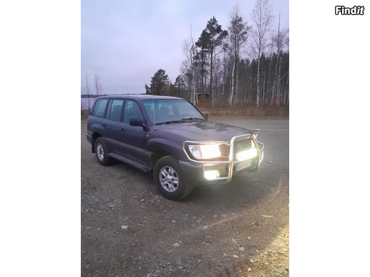 Myydään Toyota landcruiser 4.2 100 TDsl aut
