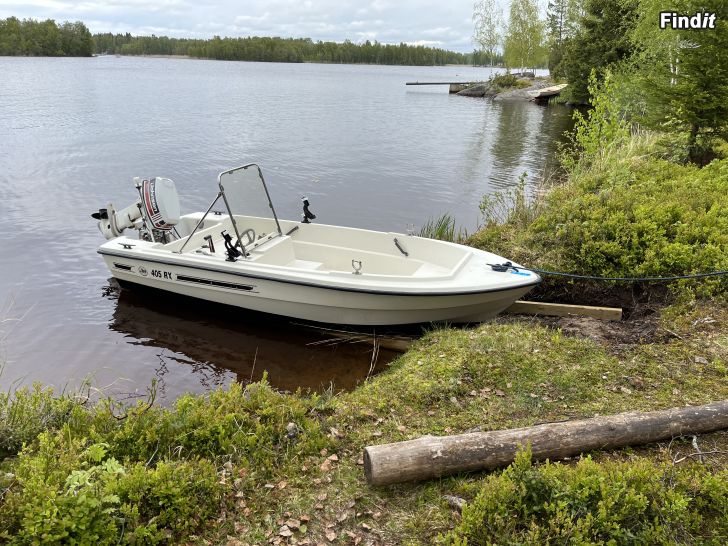 Myydään Lami 405 RX + Johnson 20 hk i bra skick