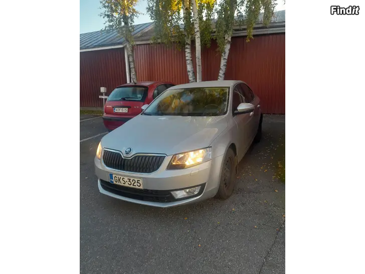 Myydään Skoda Octavia 1.6Tdi automaatti. Vähän ajettu