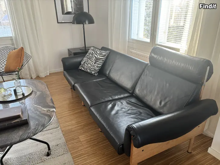 Myydään Yrjö Kukkapuro Haimi Ateljee 3 istuttava sohva