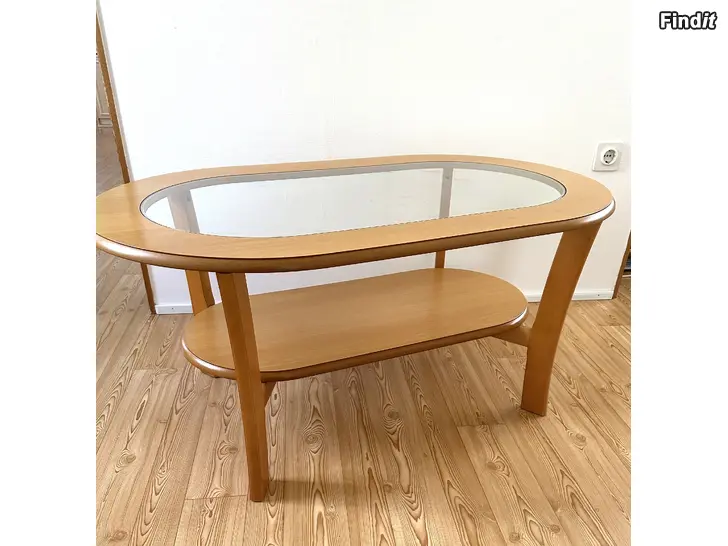 Säljes STADIGT SOFFBORD MED GLASSKIVA
