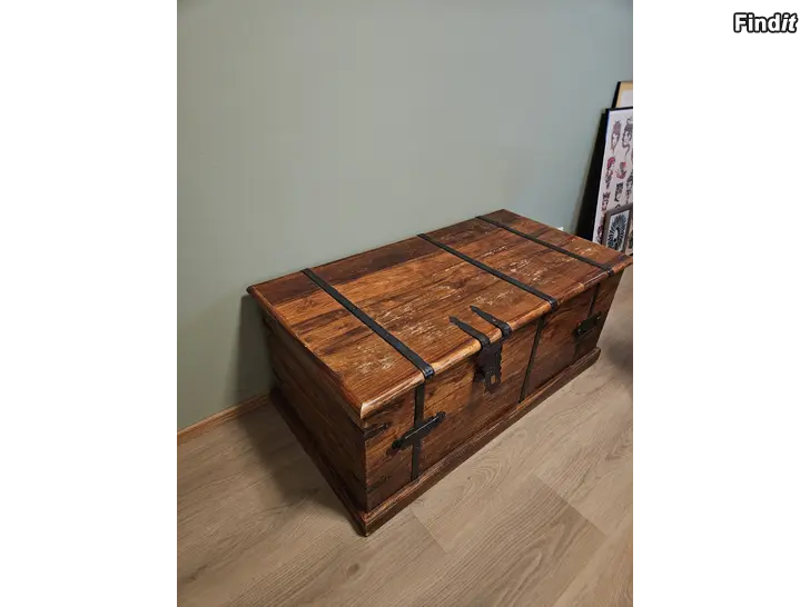 Myydään Acazia Kista