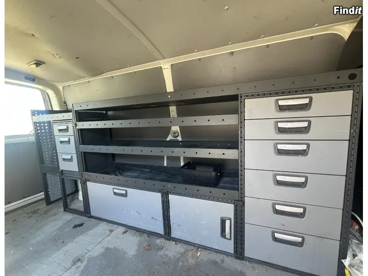 Myydään Inredning till arbetsbil Modul