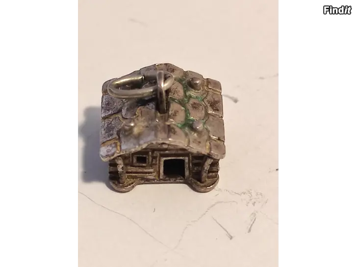 Myydään Vintage hopeinen mökkikoru  Saksan Alppien tyyliin. 800 merkintä pohjassa