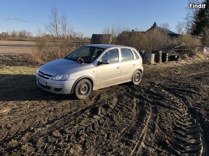 Myydään Opel Corsa C 1.2-16v -04 juuri kats
