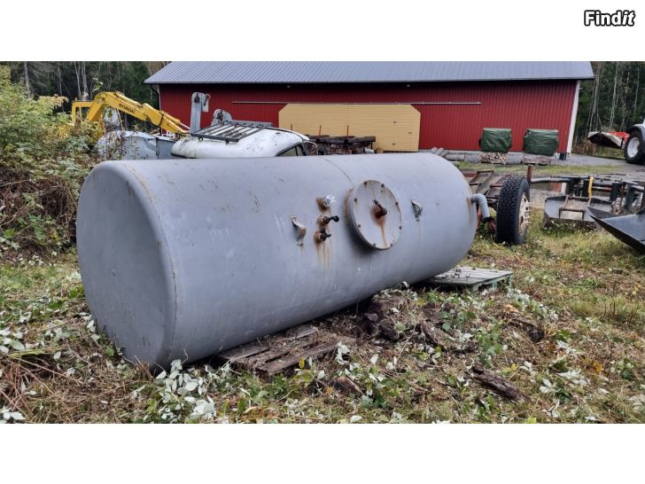 Säljes Bränsletank 3000 liter