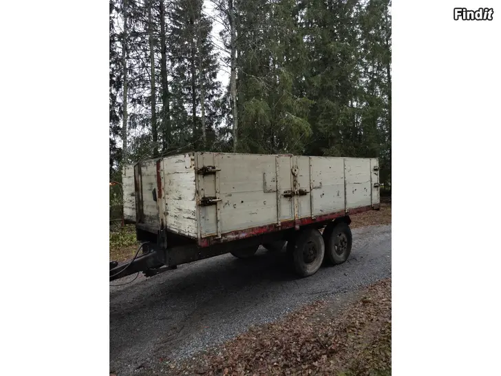 Säljes Traktorkärra