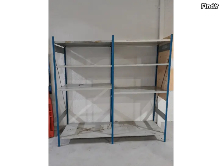 Myydään Plåthylla till förrådet eller garaget