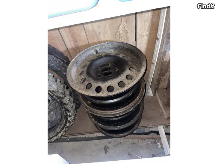 Säljes Volvo 5x108 plåtfälgar