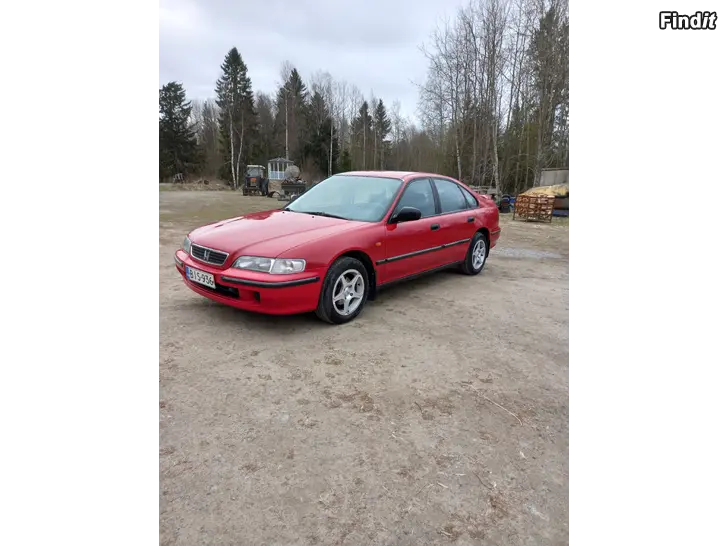 Myydään Honda Accord
