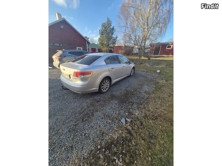 Säljes Toyota Avensis
